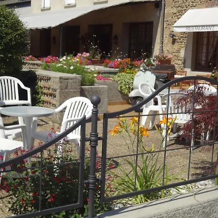 Logis Le Relais Hotel