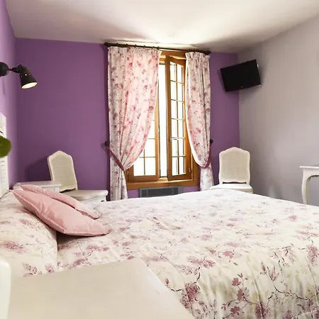 Logis Le Relais Hauterives