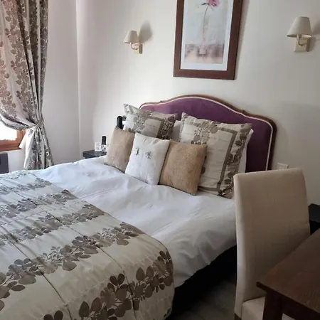 Logis Le Relais Hauterives