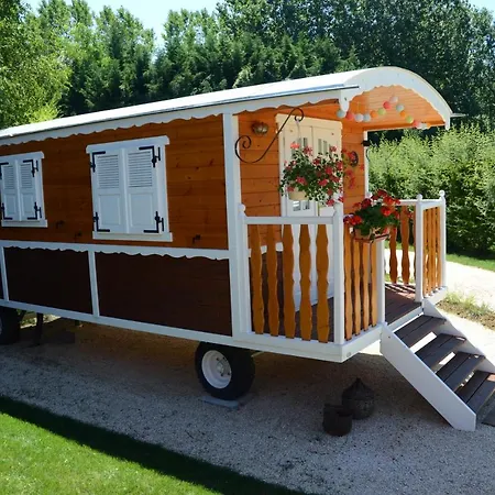 Logis Le Relais Hauterives